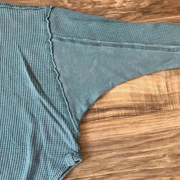 NWOT - Free People Microphone Drop Swing Thermal M IR - Picture 3 of 12